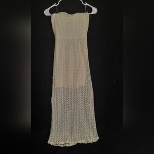 Lacy dress strapless